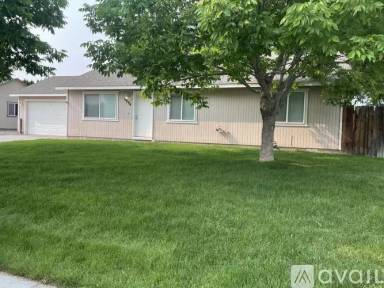 Main picture of 4884 Thrush Ln