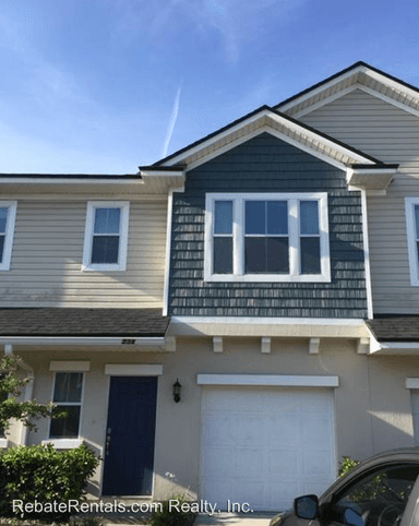Main picture of 234 Moultrie Village Ln