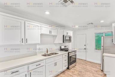 Main picture of La Marcel Apartments