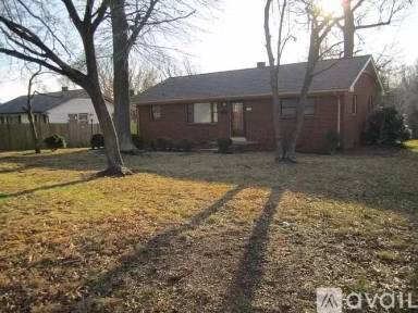Main picture of 808 Buckner St