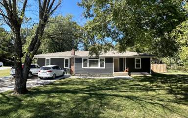 Main picture of 2339 S Laverne Ave