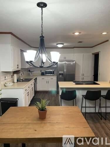 Main picture of 135 Sherwood Dr