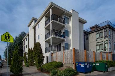 Main picture of 4102 Linden Ave N