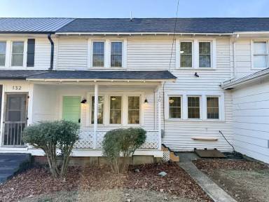 Main picture of 130 Maple Street - 1