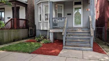 Main picture of 5940 S Marshfield Ave