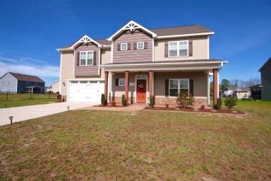 Main picture of 103 Clearwater Ct