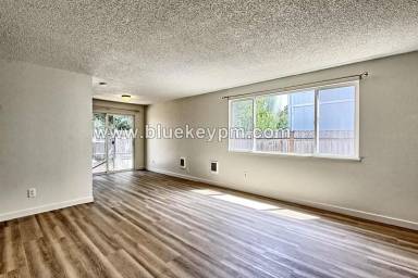 Main picture of 4624 SE 70th Ave