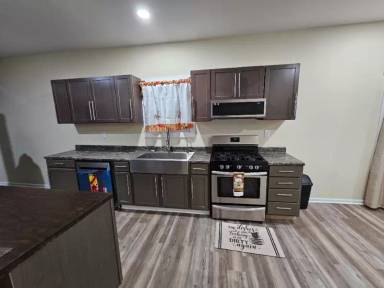 Main picture of 3409 N 30th St