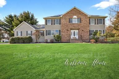 Main picture of 7 Sun Valley Way