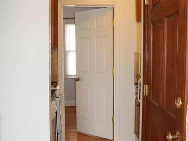 Main picture of 700 N Monroe St