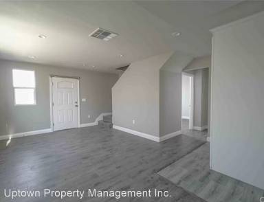 Main picture of 818 E 104th St