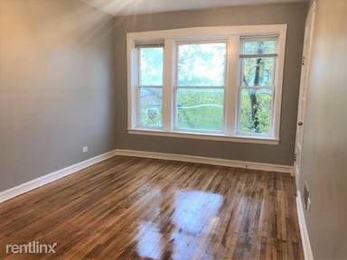 Main picture of 4638 S Saint Lawrence Ave