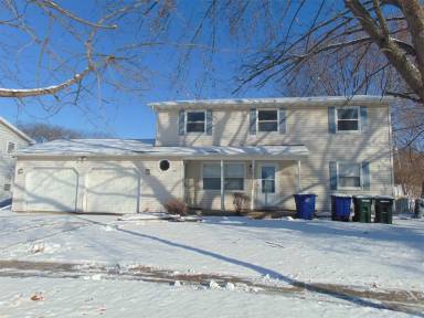Main picture of 449 N Saint Bernard Dr