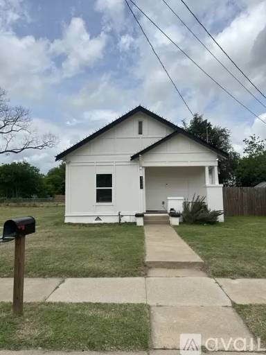 Main picture of 1008 Earle Ave