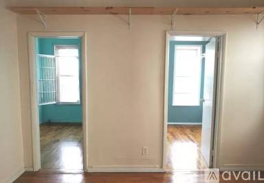 Main picture of 300 S 3rd St