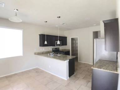Main picture of 3916 Dynamite Rd NE