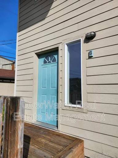 Main picture of 705 Pearl Dr