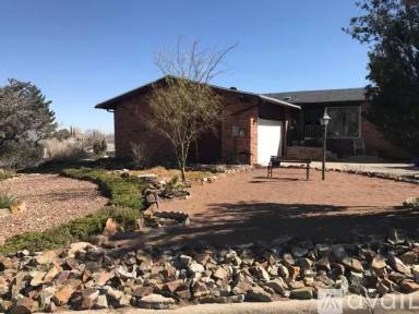 Main picture of 2748 Gunnison Dr
