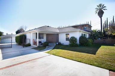 Main picture of 426 Walnut Ave