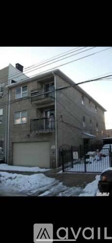 Main picture of 1925 Harman St