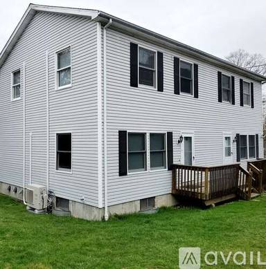 Main picture of 52 Weaver St