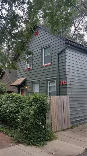 Main picture of 1872 W 44th St
