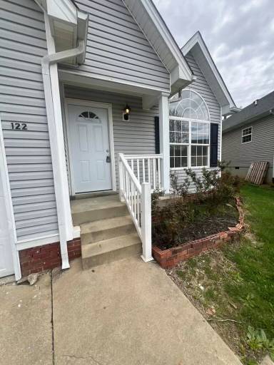Main picture of 122 Spencer Ct