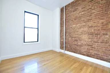 Main picture of 295 W 150th St