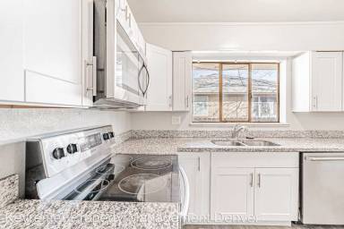 Main picture of 1177 Dayton St