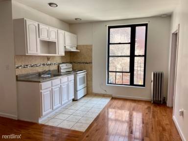 Main picture of 2471 Davidson Ave