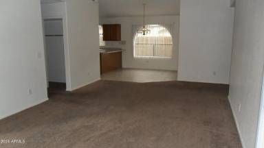Main picture of 1714 N 125th Ln