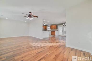 Main picture of 398 Shady Brook Dr