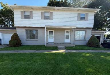 Main picture of 1652 52nd St SE