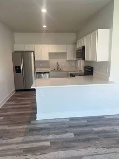 Main picture of 5655-5695 N Meridian Ct