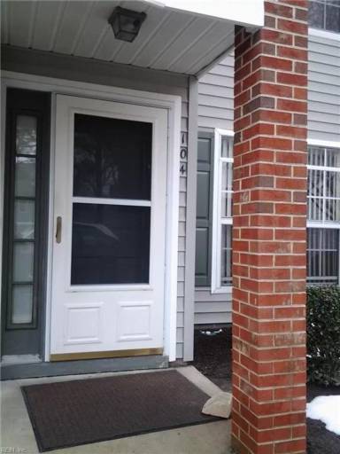 Main picture of 5020 Cypress Point Cir