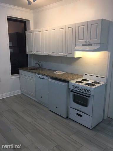 Main picture of 748 E 9th St