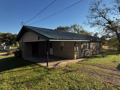 Main picture of 213 S Cazort St