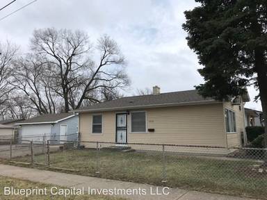 Main picture of 16205 Paulina St