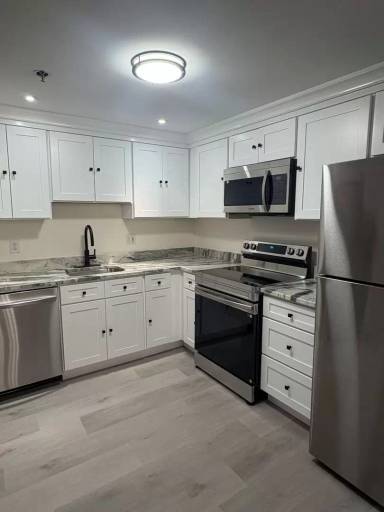 Main picture of 12 Seaward Rd -SREC Wellesley LLC