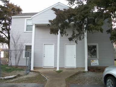 Main picture of 215 Hillcrest Rd