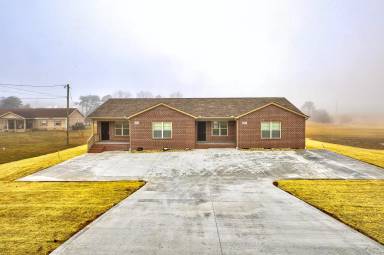 Main picture of 808 S Old Sevierville Pike