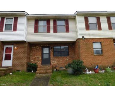 Main picture of 215 Greenbrier Ave