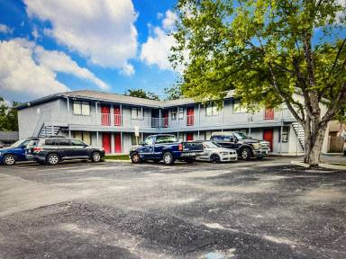 Main picture of 500 Burton Ave