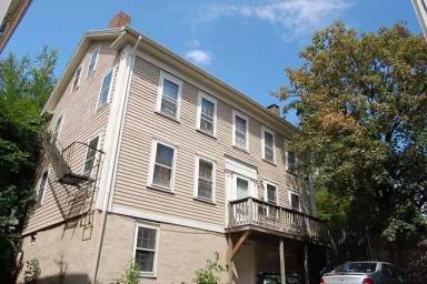 Main picture of 84 Transit St