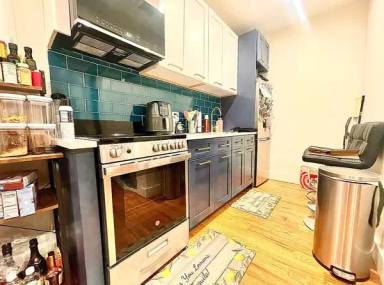 Main picture of 1431 Lincoln Pl