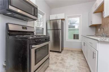 Main picture of 1541 Lakewood Ave