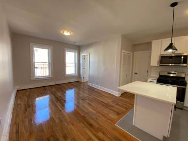 Main picture of 333 61st St