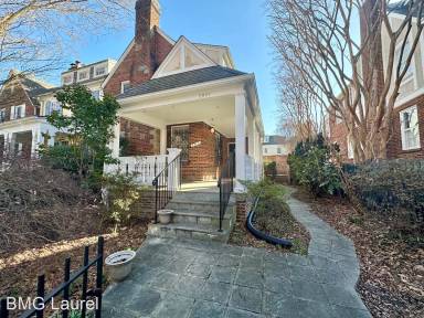 Main picture of 2910 Cortland Pl NW