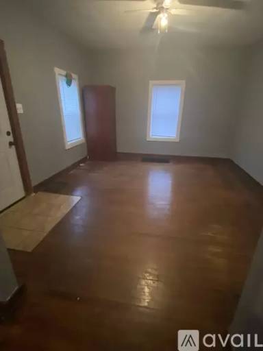 Main picture of 834 S 12th St