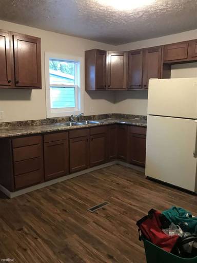 Main picture of 915 N 9th St